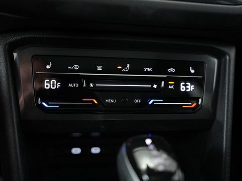 Used 2023 Volkswagen Tiguan SE R-Line FWD image 24