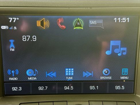 Used 2017 Chevrolet Corvette Stingray Coupe w/ 1LT image 17