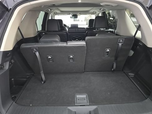 Used 2023 Honda Pilot Elite image 12