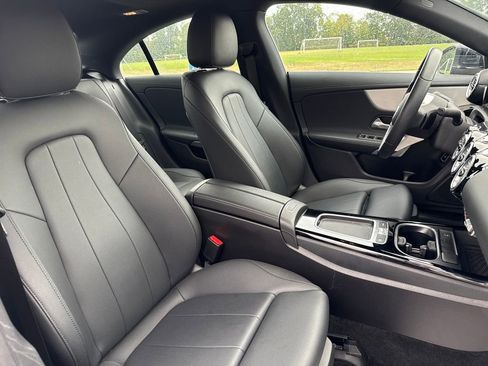 Used 2025 Mercedes-Benz CLA 250 4MATIC image 8