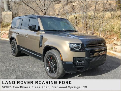 Used 2024 Land Rover Defender 130 X image 1