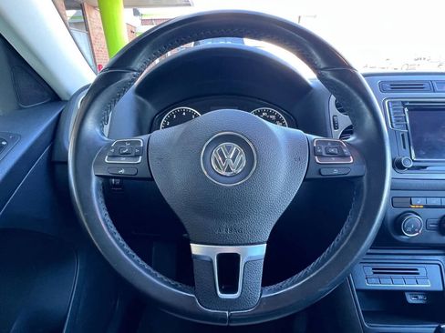 Used 2017 Volkswagen Tiguan Wolfsburg Edition image 28