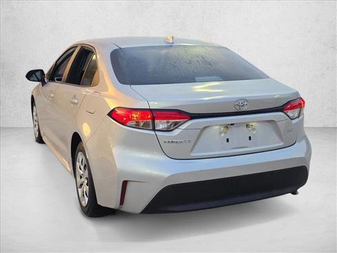 Used 2023 Toyota Corolla LE FWD image 7