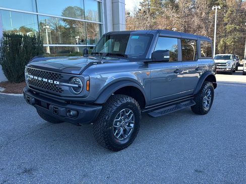 New 2025 Ford Bronco Badlands image 1