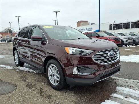 Certified 2022 Ford Edge SEL w/ Convenience Package image 3