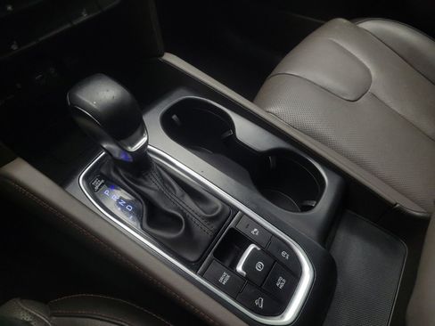 Used 2020 Hyundai Santa Fe SEL w/ Convenience + Premium Package AWD/4WD image 26