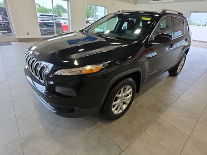 Used 2014 Jeep Cherokee Latitude w/ Comfort/Convenience Group