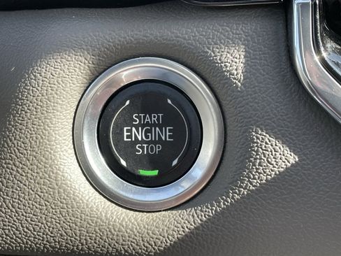 Used 2024 Chevrolet Colorado ZR2 w/ Safety Package image 32