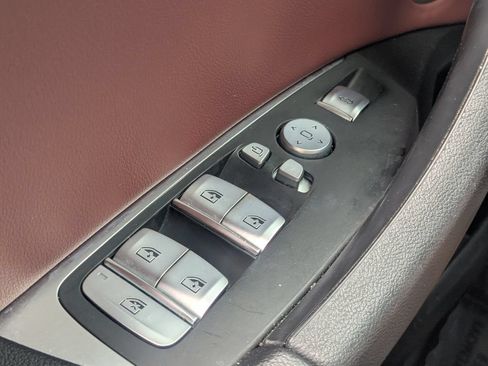 Used 2023 BMW X4 xDrive30i w/ M Sport Package AWD/4WD image 39