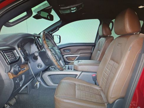 Used 2021 Nissan Titan Platinum Reserve image 12