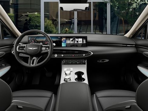 New 2026 Genesis GV70 2.5T Advanced AWD/4WD image 16