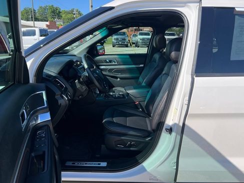 Used 2016 Ford Explorer Sport w/ Equipment Group 401A AWD/4WD image 14