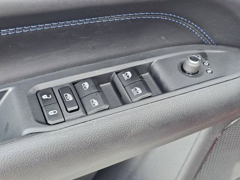 New 2026 Jeep Compass Latitude AWD/4WD image 30