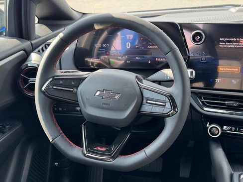 New 2026 Chevrolet Equinox EV RS image 7