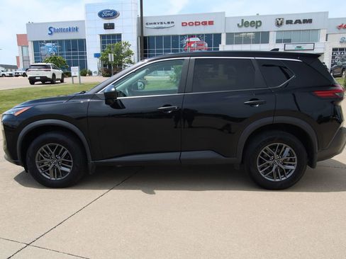 Used 2023 Nissan Rogue S AWD/4WD image 15