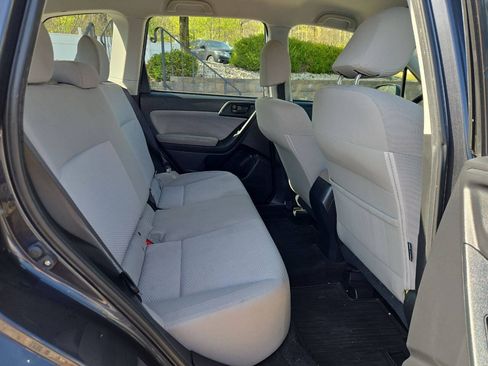 Used 2017 Subaru Forester 2.5i w/ Alloy Wheel Package AWD/4WD image 19