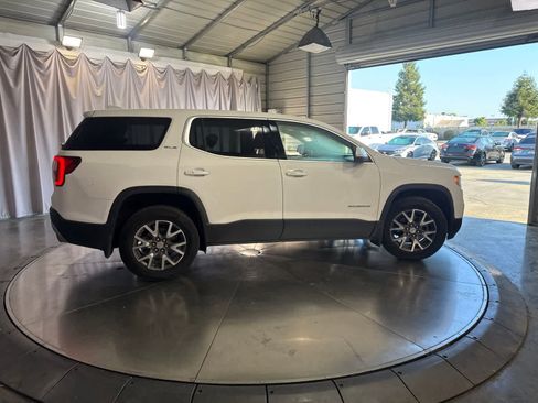 Used 2020 GMC Acadia SLE FWD image 4