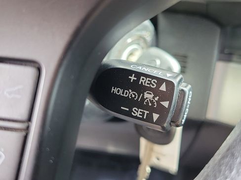 Used 2022 Toyota Tacoma SR AWD/4WD image 10