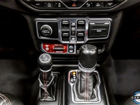 Used 2021 Jeep Gladiator Rubicon image 37