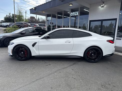 Used 2021 BMW M4 Competition w/ Executive Package RWD image 3