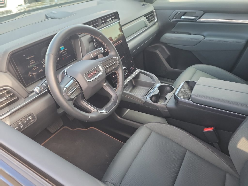 Used 2026 GMC Terrain AT4 w/ Technology Package II AWD/4WD image 10