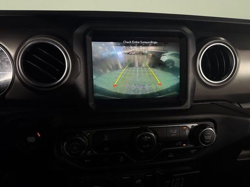 Used 2023 Jeep Wrangler Unlimited Rubicon 4xe image 16