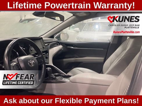 Used 2024 Toyota Camry SE image 23