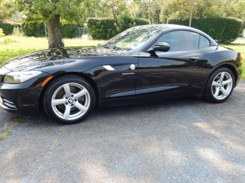 Used 2013 BMW Z4 sDrive28i RWD image 6