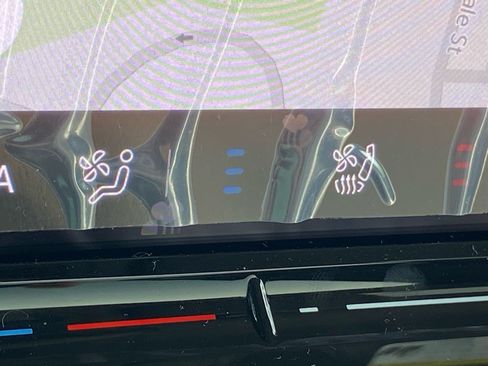New 2025 Volkswagen ID. Buzz Pro S Plus AWD/4WD image 7