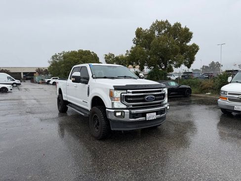 Used 2021 Ford F250 Lariat w/ Lariat Value Package image 2