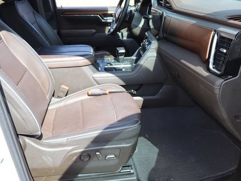 Used 2023 GMC Sierra 1500 Denali AWD/4WD image 15