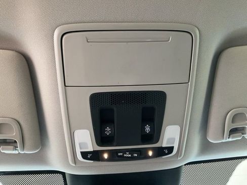 Certified 2025 Honda Pilot Touring image 19
