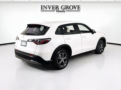 Used 2025 Honda HR-V EX-L image 5