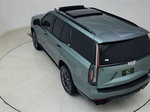 Used 2023 Cadillac Escalade V image 89