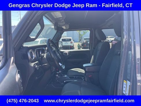 Used 2018 Jeep Wrangler Unlimited Sahara AWD/4WD image 42