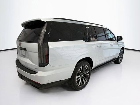 Used 2026 Cadillac Escalade ESV Sport w/ Touring Package AWD/4WD image 6