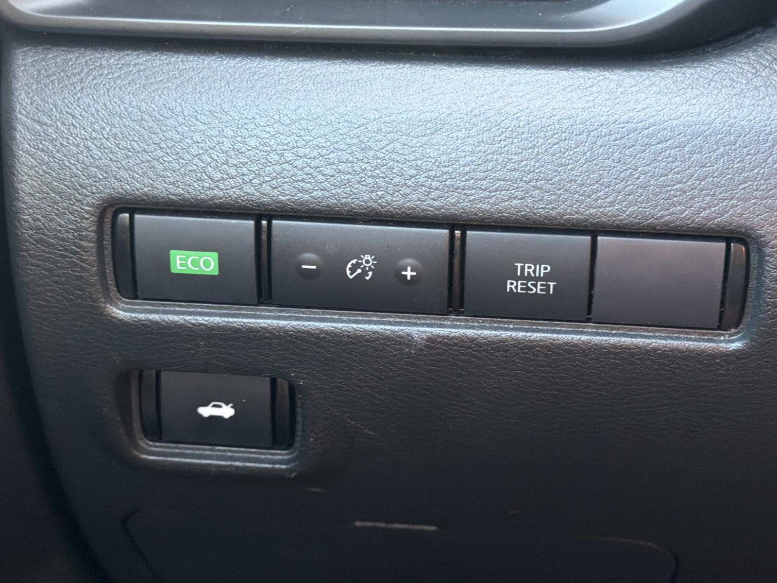 Used 2024 Nissan Sentra S FWD image 24
