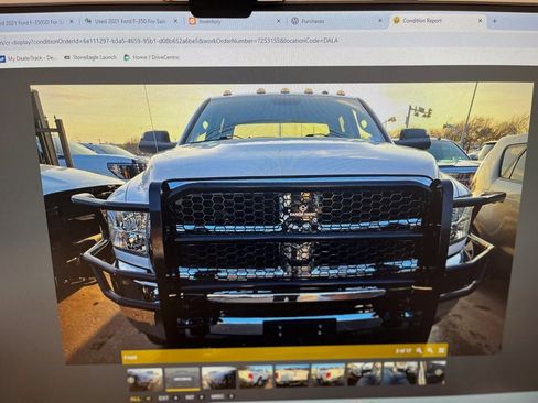 Used 2018 RAM 2500 Tradesman w/ Chrome Appearance Group image 2