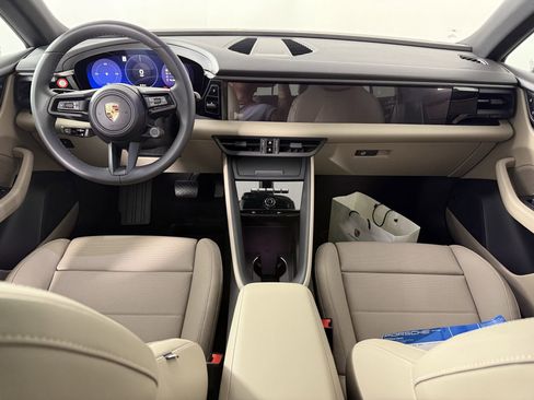 New 2025 Porsche Macan Electric image 21