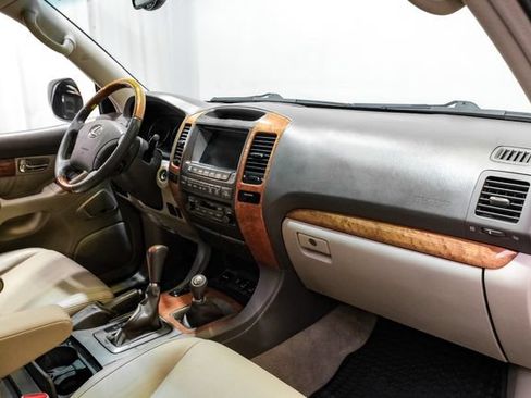 Used 2004 Lexus GX 470 AWD/4WD image 18