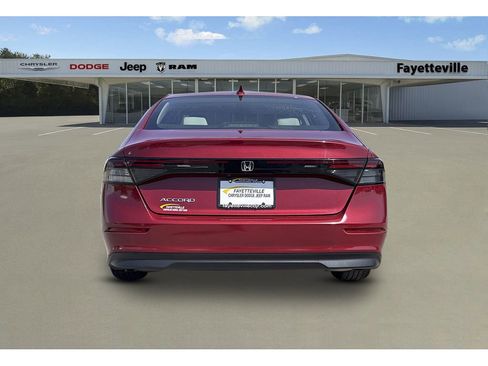 Used 2023 Honda Accord EX image 4