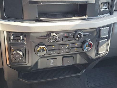 New 2026 Ford F250 XLT w/ FX4 Off-Road Package AWD/4WD image 31