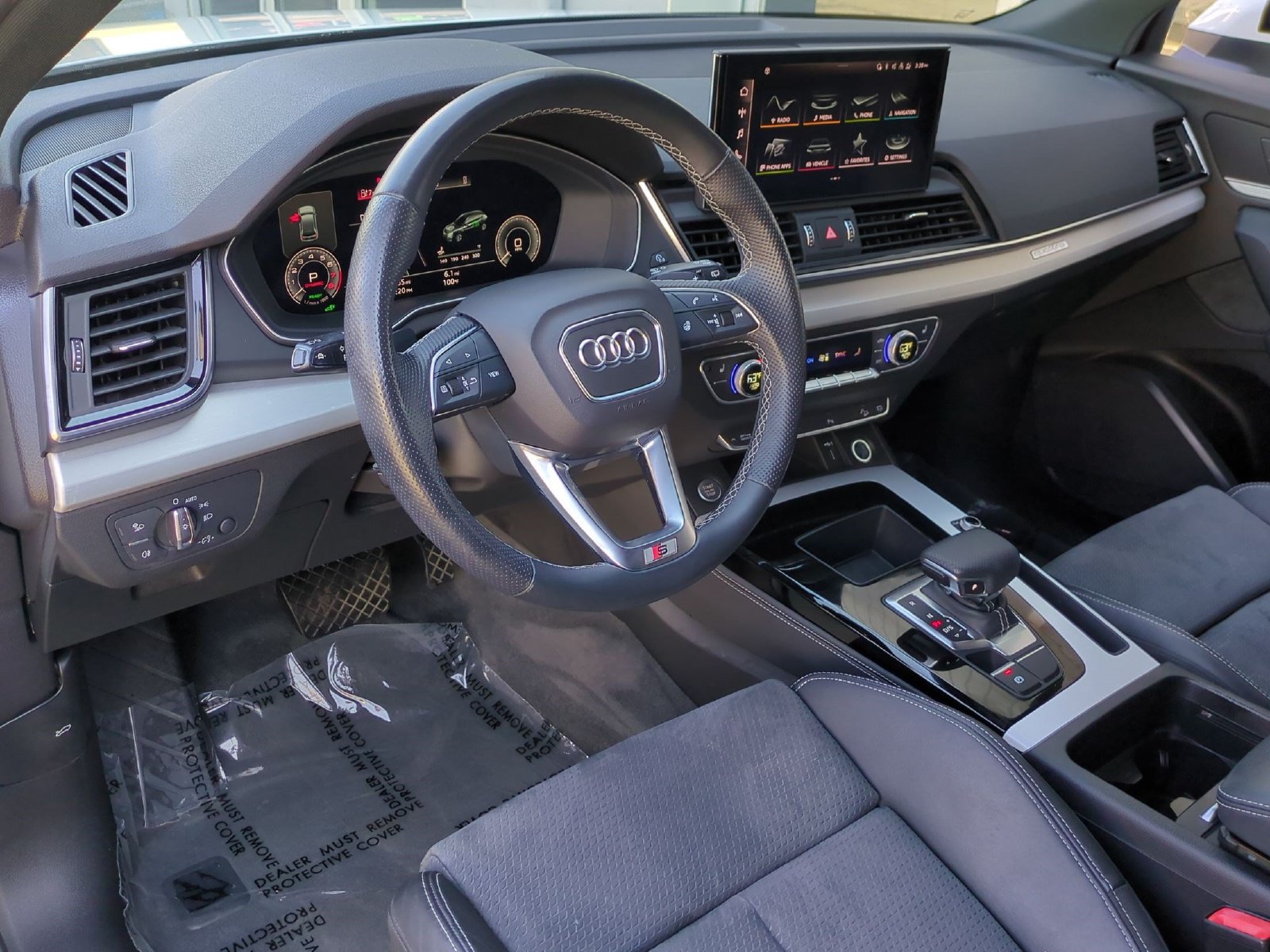 Used 2021 Audi Q5 e Premium Plus w/ Premium Plus Package AWD/4WD image 15