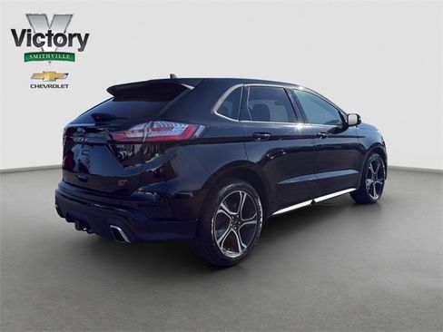 Used 2022 Ford Edge ST image 6