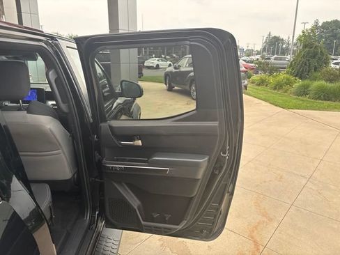 Used 2024 Toyota Tacoma TRD Off-Road AWD/4WD image 31