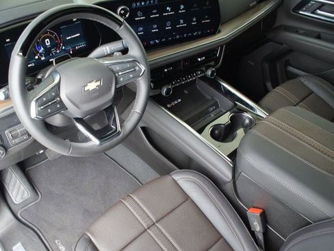 New 2026 Chevrolet Tahoe High Country AWD/4WD image 2