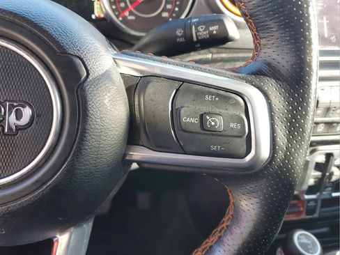 Certified 2022 Jeep Gladiator Mojave w/ LED Lighting Group image 29