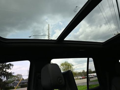 Used 2021 GMC Yukon Denali w/ Denali Ultimate Package image 41