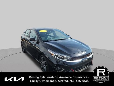Used 2023 Kia Forte GT-Line w/ GT-Line Technology Package FWD image 3