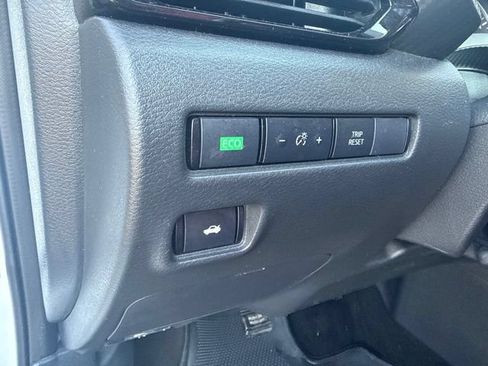 Used 2024 Nissan Sentra SV w/ All-Weather Package FWD image 14